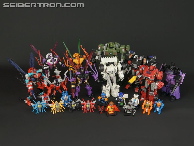 Transformers News: Mini-Gallery of full BotCon 2015 Souvenir Exclusive Set only at Seibertron.com!!!