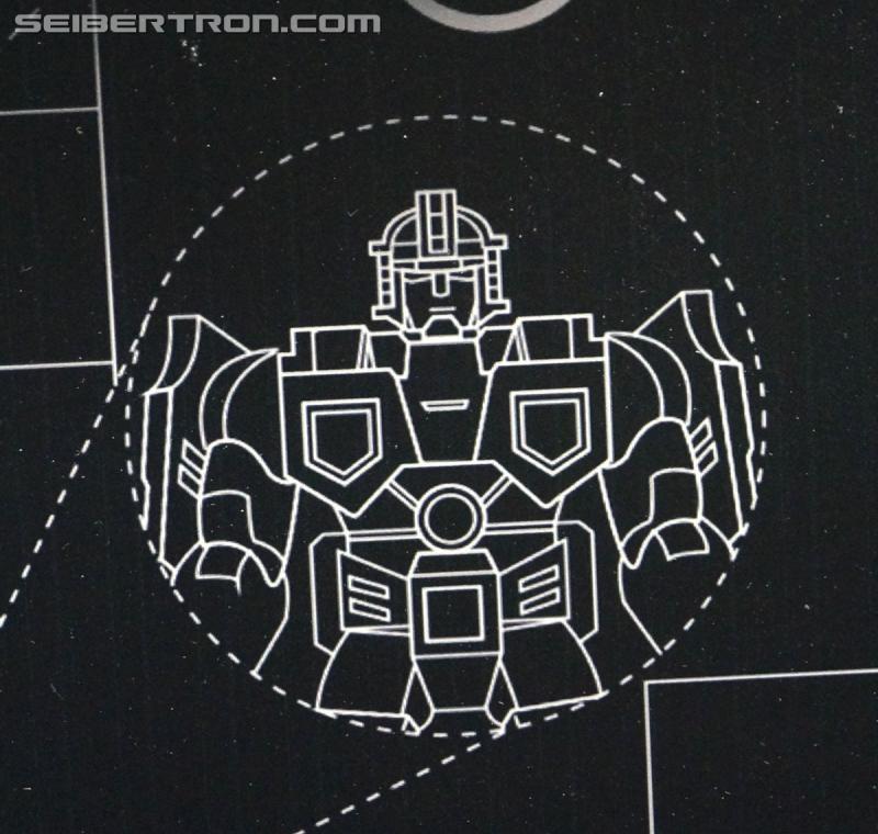 BotCon 2015: Hasbro Booth: Combiner Wars Giant Poster - Transformers Event: DSC09161a