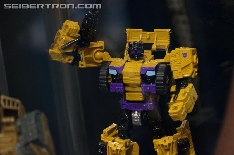 Transformers News: Gallery of Hasbro Product Display with Sky Lynx, Bruticus, Shockwave, Skywarp, Wheeljack, and more!