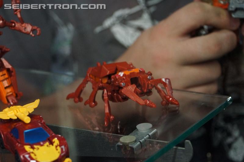 BotCon 2015: New Combiner Wars Products from Saturday Brand Panel - Transformers Event: DSC09510