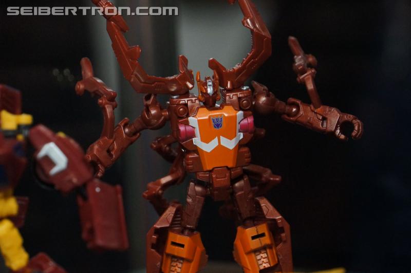 BotCon 2015: New Combiner Wars Products from Saturday Brand Panel - Transformers Event: DSC09515