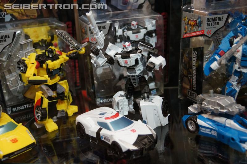 BotCon 2015 - New Combiner Wars Products from Saturday Brand Panel