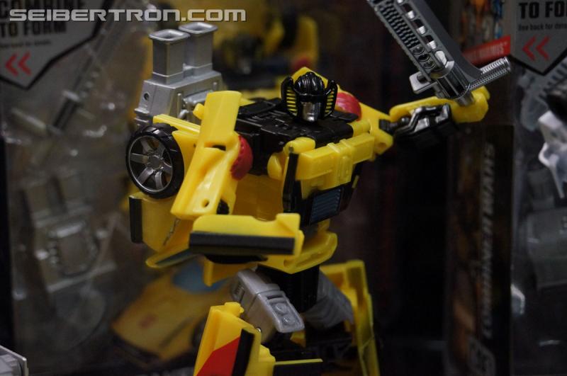 BotCon 2015: New Combiner Wars Products from Saturday Brand Panel - Transformers Event: DSC09534
