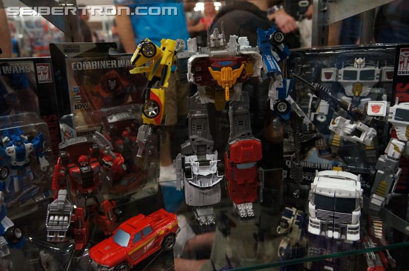 BotCon 2015 - New Combiner Wars Products from Saturday Brand Panel