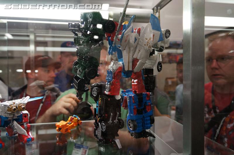 BotCon 2015: New Combiner Wars Products from Saturday Brand Panel - Transformers Event: DSC09562