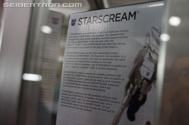 BotCon 2015: New Combiner Wars Products from Saturday Brand Panel - Transformers Event: DSC09570