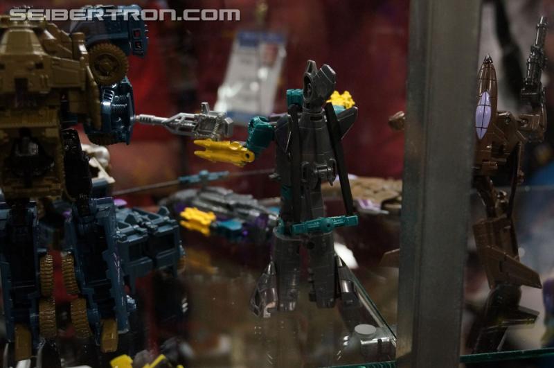 BotCon 2015: New Combiner Wars Products from Saturday Brand Panel - Transformers Event: DSC09578