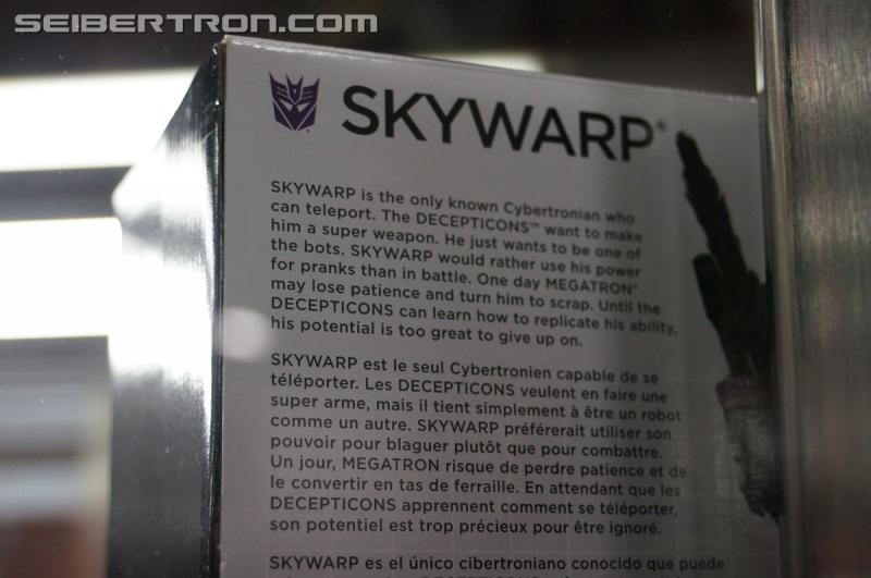 BotCon 2015: New Combiner Wars Products from Saturday Brand Panel - Transformers Event: DSC09585