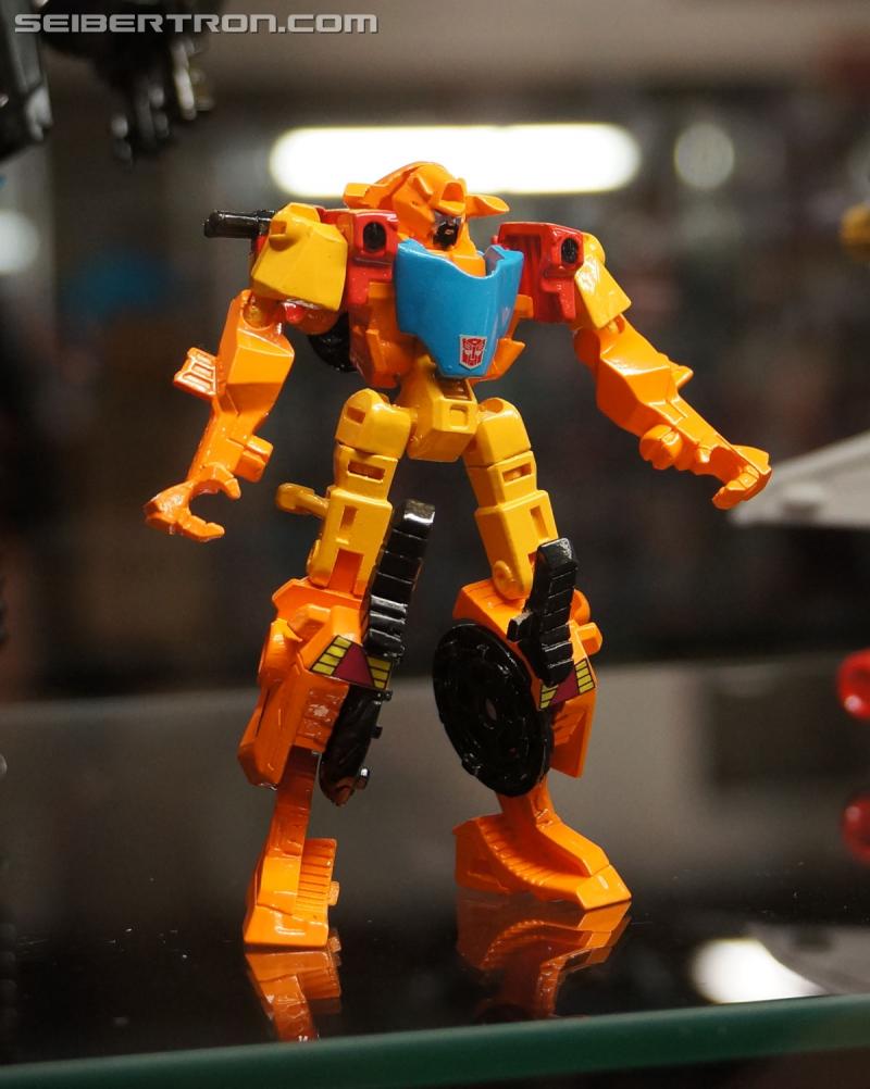 Transformers News: BotCon 2015 Coverage - Transformers Combiner Wars Gallery Addendum: Wreck-Gar