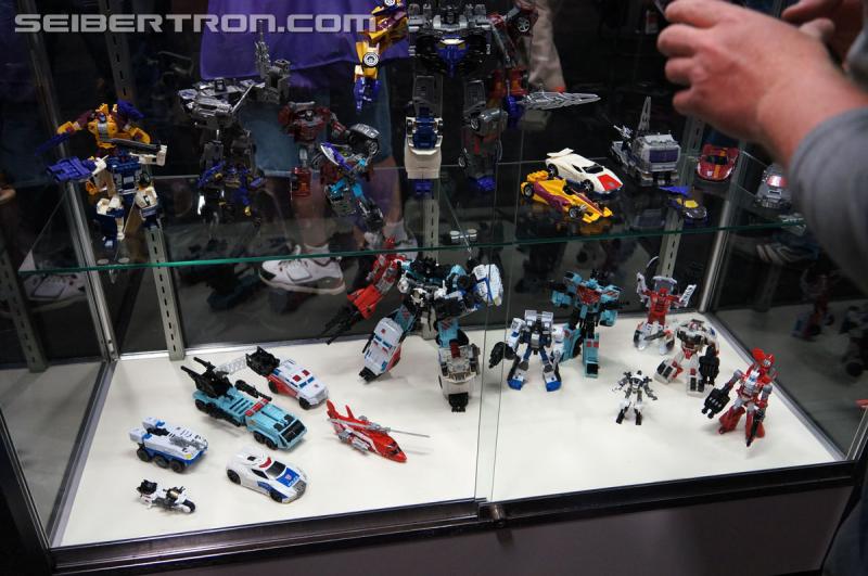 Transformers News: BotCon 2015 Coverage - Transformers Combiner Wars Gallery Addendum: Wreck-Gar