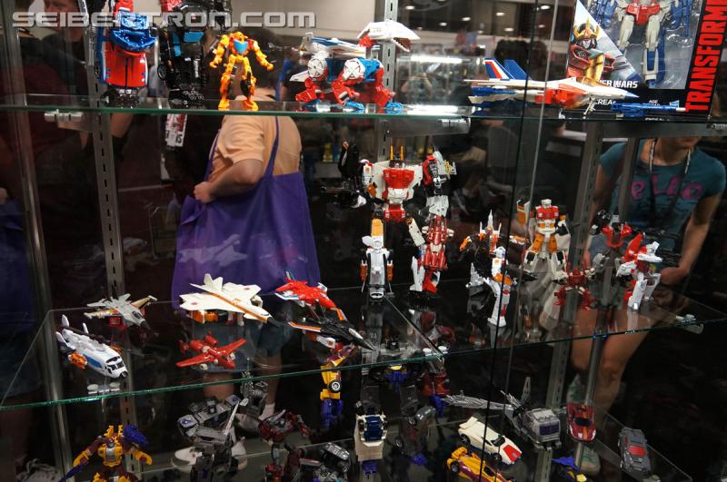 Transformers News: BotCon 2015 Coverage - Transformers Combiner Wars Gallery Addendum: Wreck-Gar