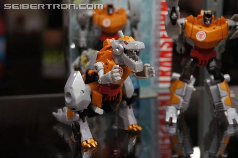 BotCon 2015: Transformers Robots In Disguise Product Display - Transformers Event: DSC09701