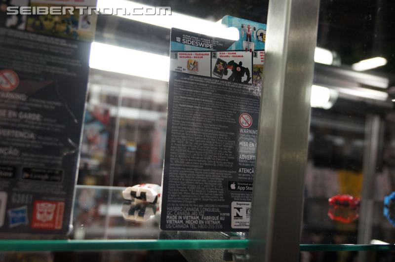BotCon 2015: Transformers Robots In Disguise Product Display - Transformers Event: DSC09718