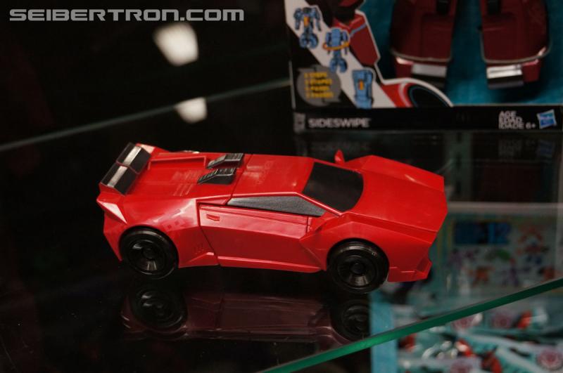 BotCon 2015: Transformers Robots In Disguise Product Display - Transformers Event: DSC09724