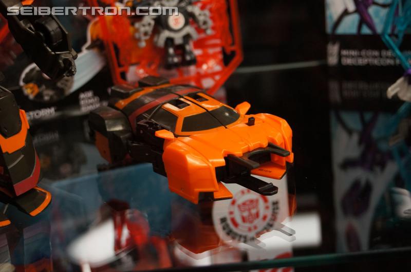BotCon 2015: Transformers Robots In Disguise Product Display - Transformers Event: DSC09763