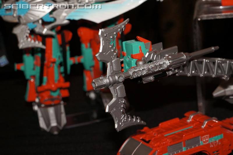SDCC 2015: Hasbro Press Event: Combiner Wars Victorion - Transformers Event: DSC02984