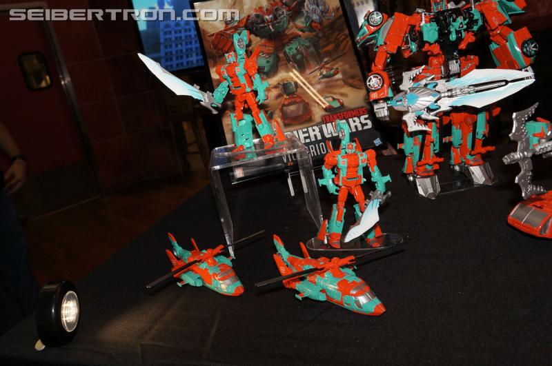 SDCC 2015: Hasbro Press Event: Combiner Wars Victorion - Transformers Event: DSC02998