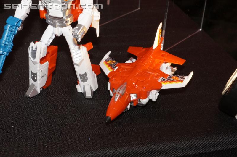 SDCC 2015: Hasbro Press Event: Combiner Wars G2 Superion - Transformers Event: DSC02936