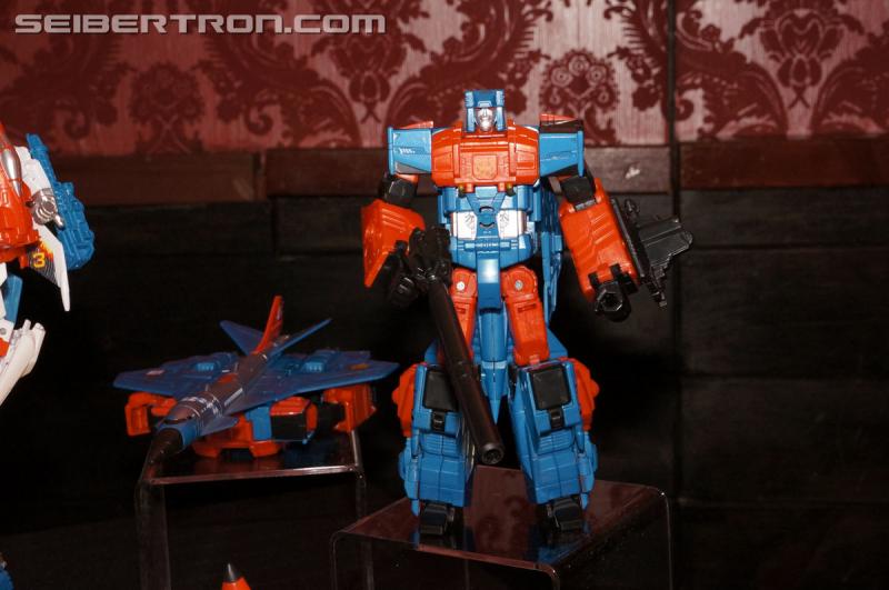 Transformers News: New Gallery: SDCC 2015 Transformers Combiner Wars G2 Superion