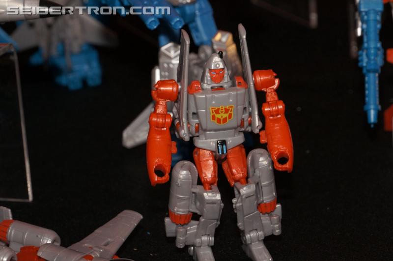 SDCC 2015: Hasbro Press Event: Combiner Wars G2 Superion - Transformers Event: DSC02948