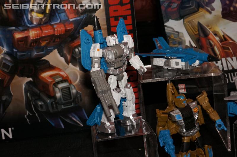 SDCC 2015: Hasbro Press Event: Combiner Wars G2 Superion - Transformers Event: DSC02952