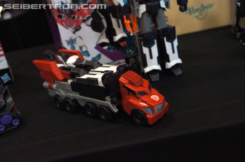 SDCC 2015 - Hasbro Press Event: Transformers Robots In Disguise