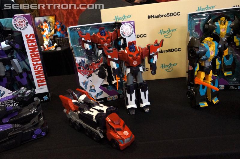 SDCC 2015 - Hasbro Press Event: Transformers Robots In Disguise