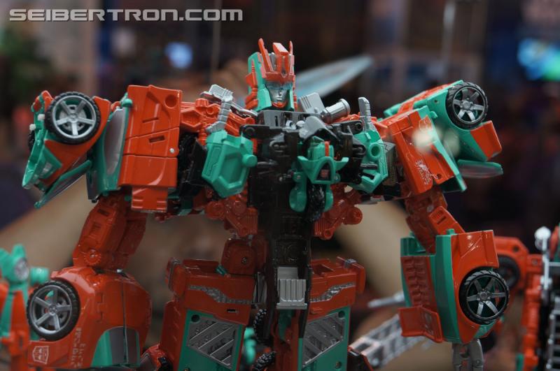 Transformers News: New Gallery: SDCC 2015 Transformers Fan-Built Combiner Victorion, Individual Torchbearers