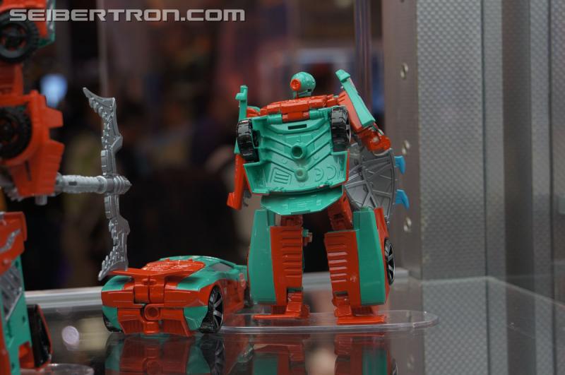 SDCC 2015: Hasbro Booth: Fan-Built Combiner Wars Victorion - Transformers Event: DSC03245
