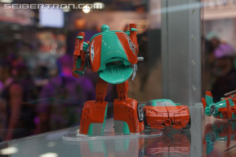 SDCC 2015: Hasbro Booth: Fan-Built Combiner Wars Victorion - Transformers Event: DSC03248