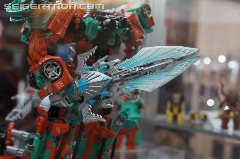 SDCC 2015: Hasbro Booth: Fan-Built Combiner Wars Victorion - Transformers Event: DSC03254
