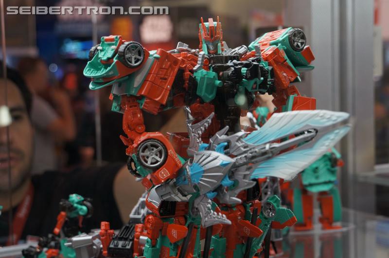 SDCC 2015: Hasbro Booth: Fan-Built Combiner Wars Victorion - Transformers Event: DSC03257