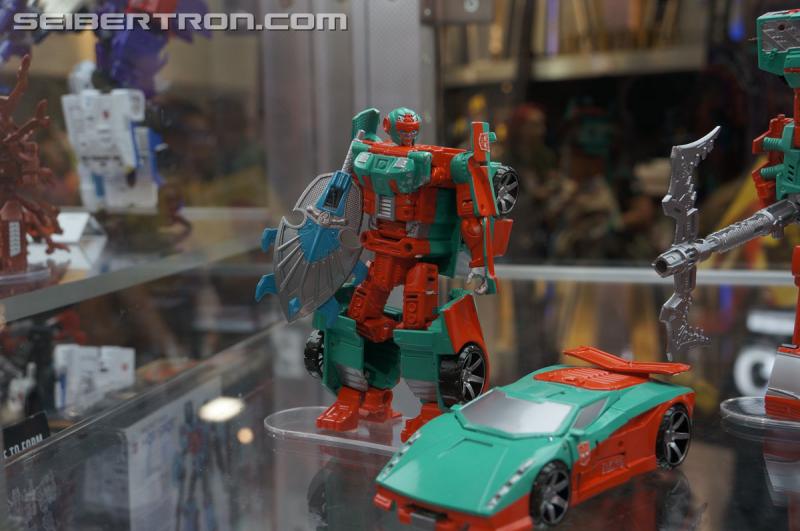 SDCC 2015: Hasbro Booth: Fan-Built Combiner Wars Victorion - Transformers Event: DSC03293