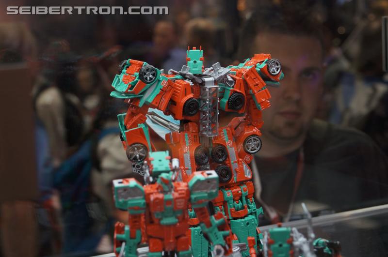 SDCC 2015: Hasbro Booth: Fan-Built Combiner Wars Victorion - Transformers Event: DSC03296
