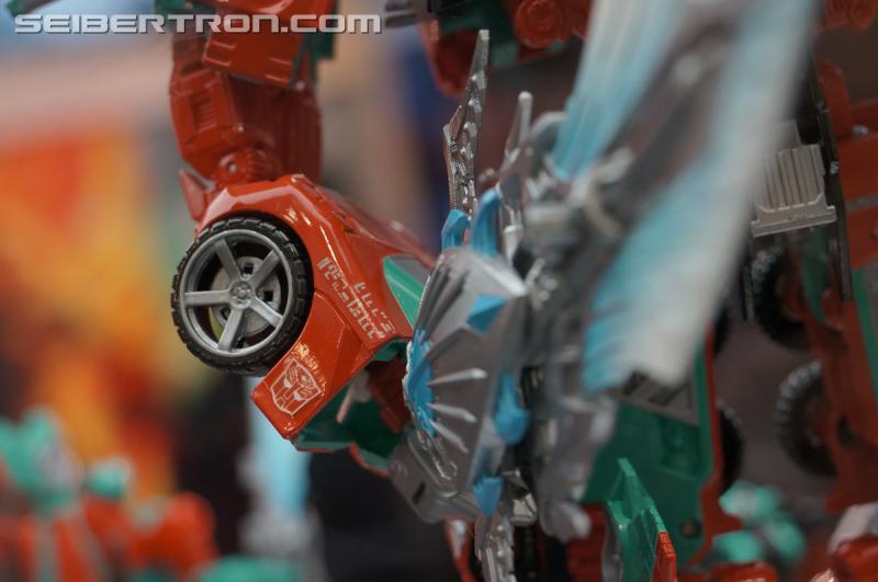SDCC 2015: Hasbro Booth: Fan-Built Combiner Wars Victorion - Transformers Event: DSC03354