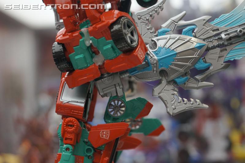 Transformers News: New Gallery: SDCC 2015 Transformers Fan-Built Combiner Victorion, Individual Torchbearers