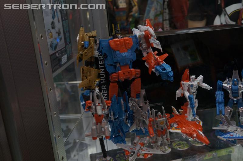 SDCC 2015: Hasbro Booth: Combiner Wars G2 Superion and the Aerialbots - Transformers Event: DSC03299