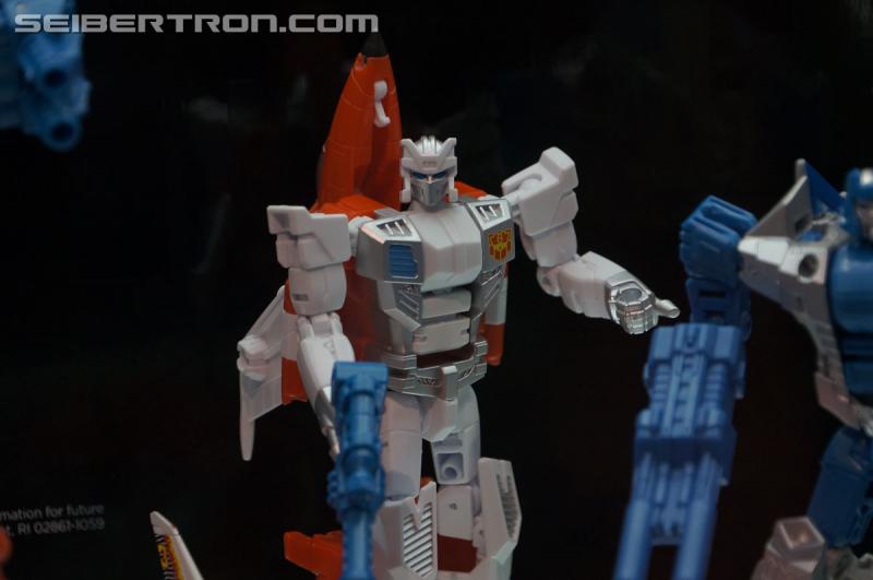 SDCC 2015: Hasbro Booth: Combiner Wars G2 Superion and the Aerialbots - Transformers Event: DSC03310