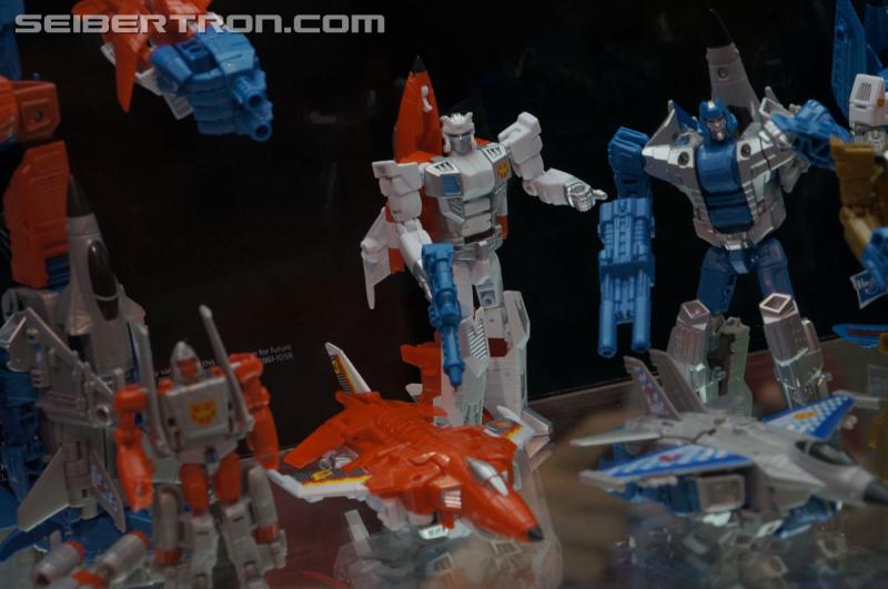 SDCC 2015: Hasbro Booth: Combiner Wars G2 Superion and the Aerialbots - Transformers Event: DSC03312