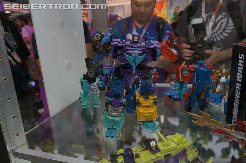 SDCC 2015 - Hasbro Booth: Combiner Wars G2 Menasor and the Stunticons