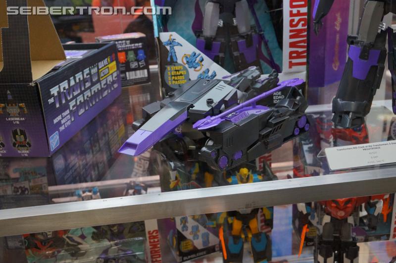 SDCC 2015: Hasbro Booth: Transformers Robots In Disguise - Transformers Event: DSC03500