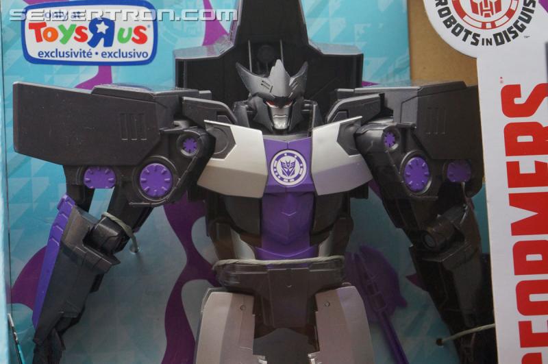 SDCC 2015: Hasbro Booth: Transformers Robots In Disguise - Transformers Event: DSC03502