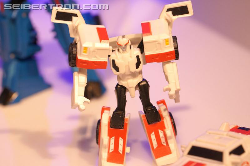 NYCC 2015: Robots In Disguise Product Reveals at Hasbro Press Event - Transformers Event: Nycc 2016 Robots In Disguise 32