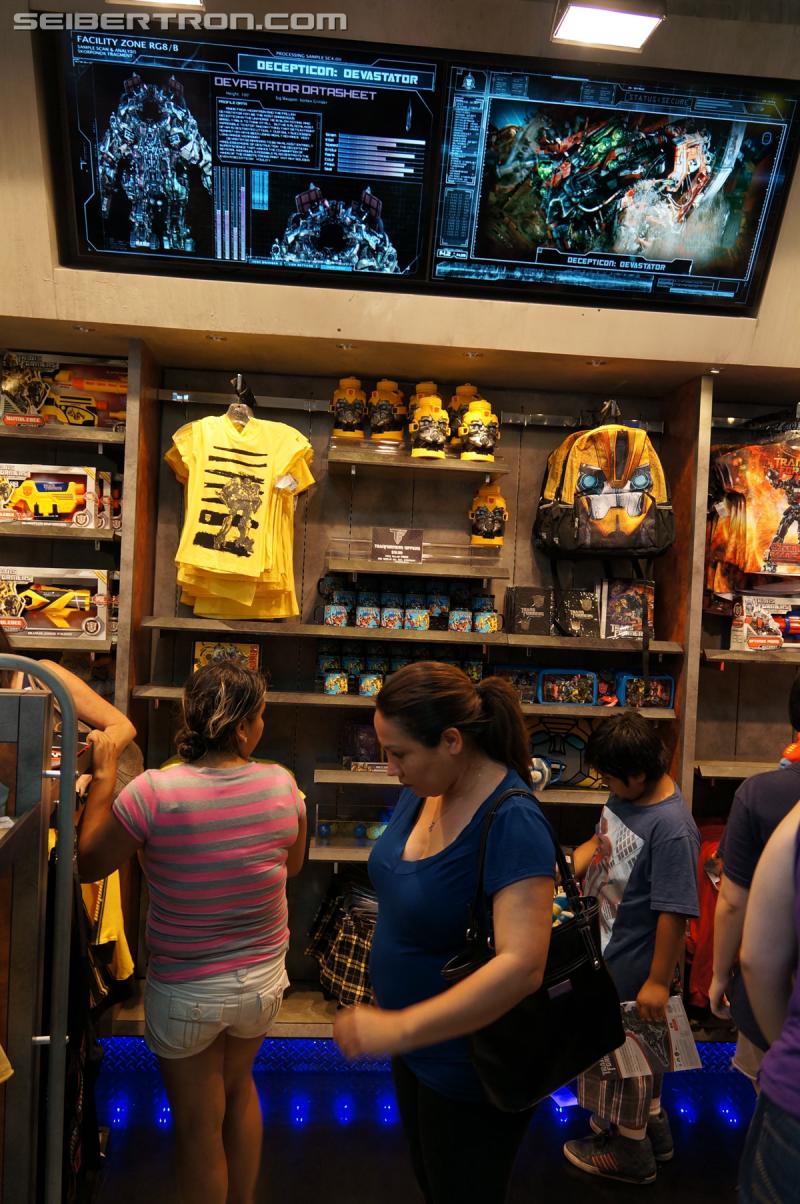 BotCon 2014: BotCon 2014 Fan Experience at Universal Studios Hollywood - Transformers Event: DSC06506