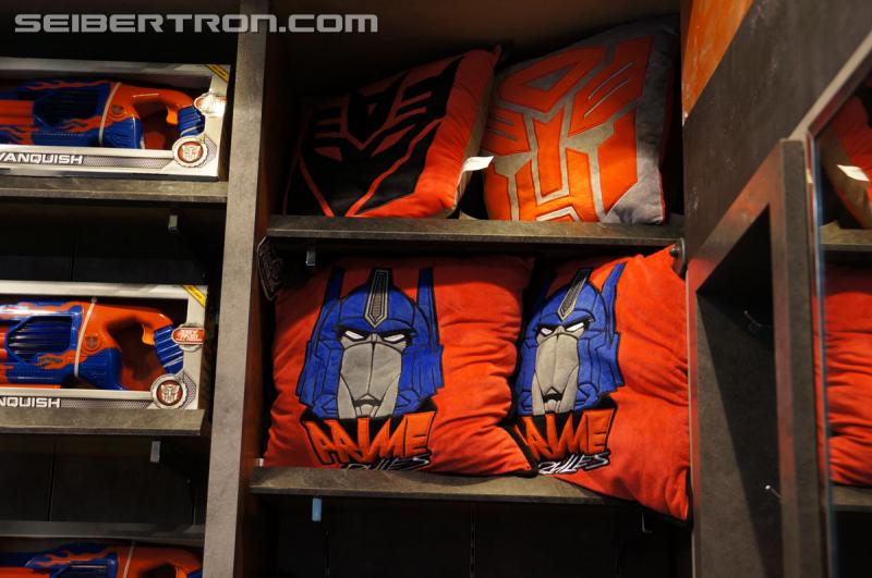 BotCon 2014: BotCon 2014 Fan Experience at Universal Studios Hollywood - Transformers Event: DSC06531