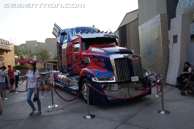 BotCon 2014: BotCon 2014 Fan Experience at Universal Studios Hollywood - Transformers Event: DSC06560