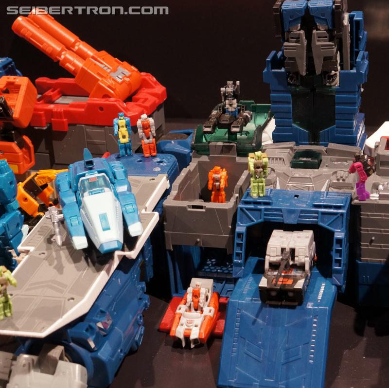 Toy Fair 2016: Titans Return - Transformers Event: Titans Return 044a