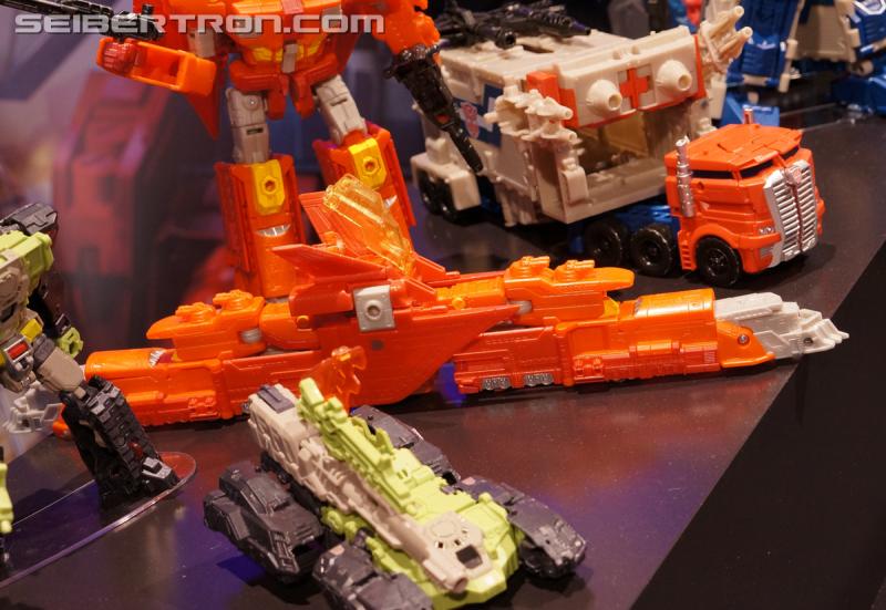 Toy Fair 2016: Titans Return - Transformers Event: Titans Return 054a