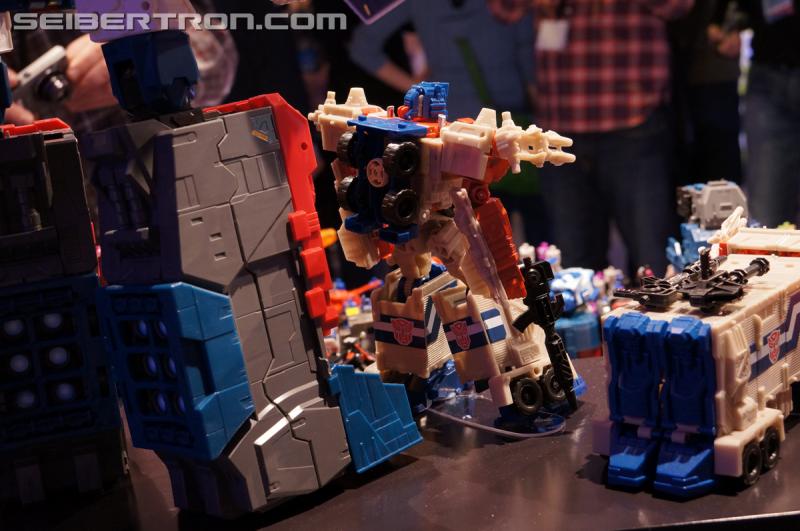 Toy Fair 2016: Titans Return - Transformers Event: Titans Return 060