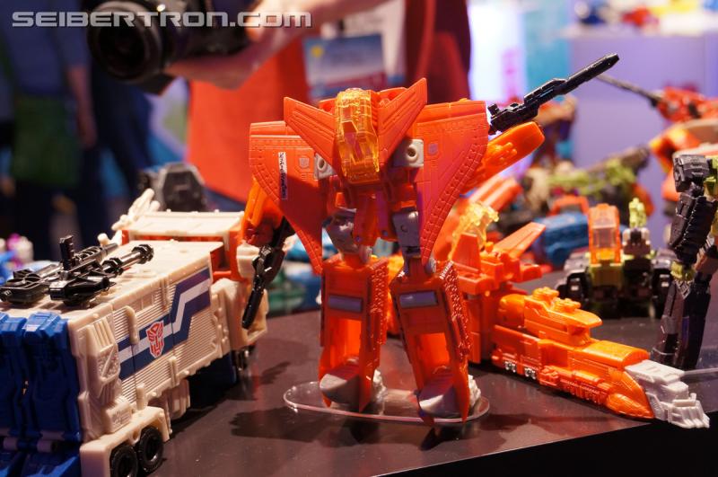 Toy Fair 2016: Titans Return - Transformers Event: Titans Return 062